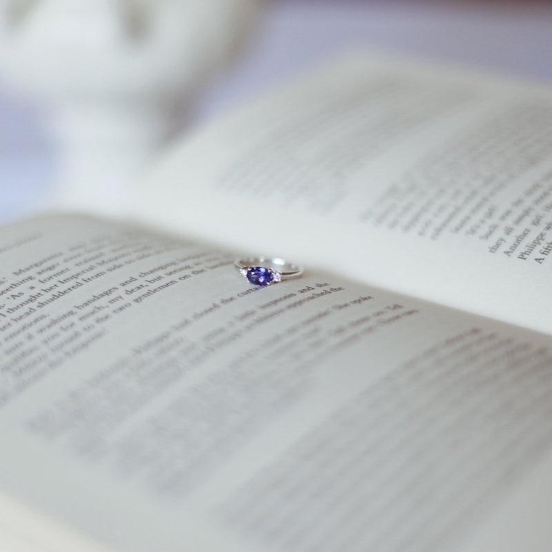Tanzanite & Diamond White Gold Ring