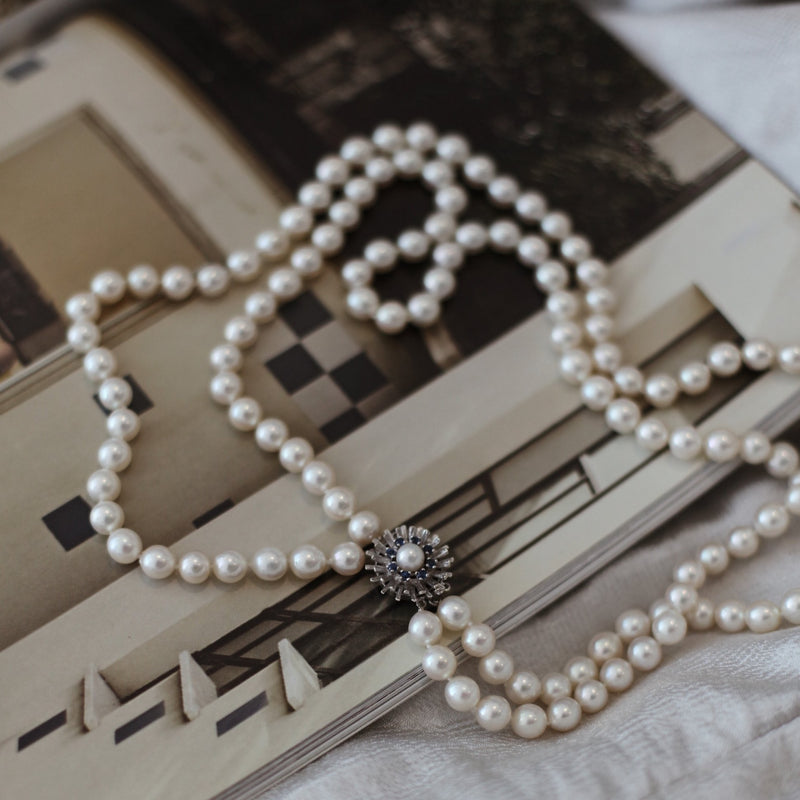 Pearl Necklace with Sapphire Clasp